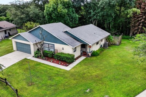 Villa ou maison à vendre à Kissimmee, Floride: 3 chambres, 114.92 m2 № 2418777 - photo 4