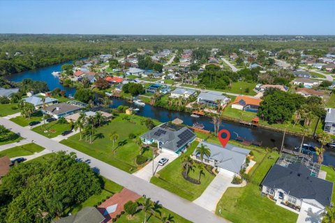 Villa ou maison à Port St. Lucie, Floride 3 chambres, 154.59 m2 № 2272594