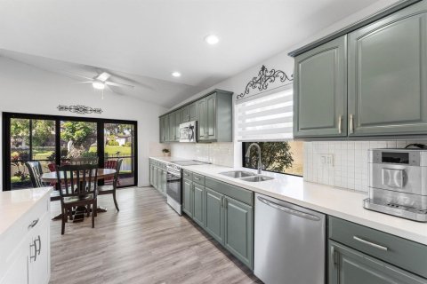 Villa ou maison à vendre à Boca Raton, Floride: 3 chambres, 186.55 m2 № 2397795 - photo 8