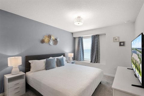 Touwnhouse à vendre à Kissimmee, Floride: 5 chambres, 212.1 m2 № 2437189 - photo 21