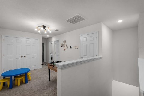 Touwnhouse à vendre à Kissimmee, Floride: 5 chambres, 212.1 m2 № 2437189 - photo 19