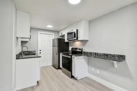 Apartamento en alquiler en Tampa, Florida, 2 dormitorios, 104.7 m2 № 1564814 - foto 19