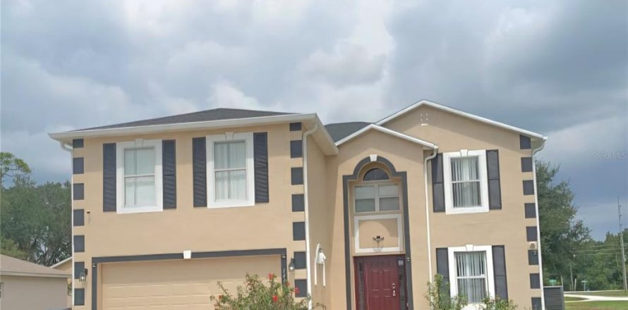 Villa ou maison à Poinciana, Floride 4 chambres, 259.85 m2 № 2376772
