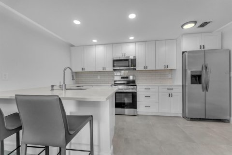 Appartement à louer à Deerfield Beach, Floride: 2 chambres, 83.61 m2 № 2147265 - photo 4
