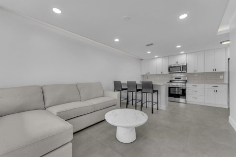 Appartement à Deerfield Beach, Floride 2 chambres, 83.61 m2 № 2147265