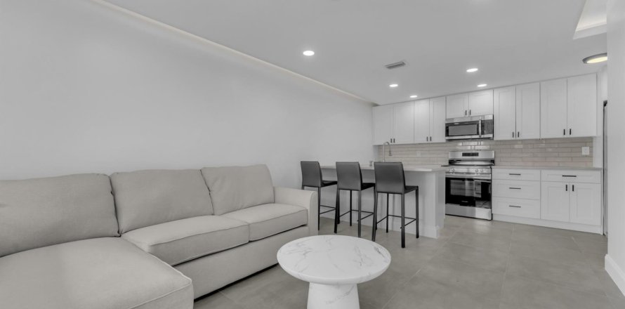 Appartement à Deerfield Beach, Floride 2 chambres, 83.61 m2 № 2147265