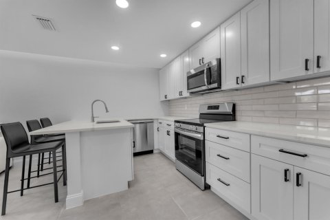 Appartement à louer à Deerfield Beach, Floride: 2 chambres, 83.61 m2 № 2147265 - photo 3