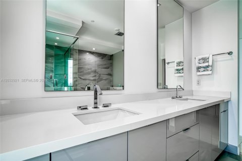 Condominio en venta en Hollywood, Florida, 3 dormitorios № 2077825 - foto 27