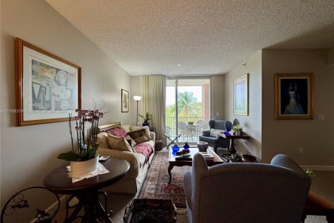 Condo in Doral, Florida, 3 bedrooms  № 1736092 - photo 2