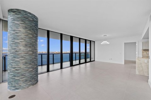 Copropriété à vendre à Miami, Floride: 3 chambres, 151.8 m2 № 2066237 - photo 15