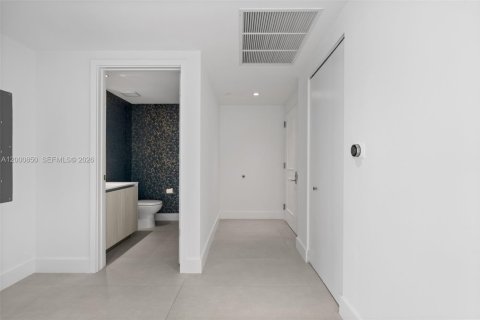 Copropriété à vendre à Miami, Floride: 3 chambres, 151.8 m2 № 2066237 - photo 12