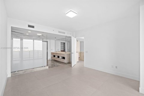 Copropriété à vendre à Miami, Floride: 3 chambres, 151.8 m2 № 2066237 - photo 20