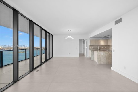 Copropriété à vendre à Miami, Floride: 3 chambres, 151.8 m2 № 2066237 - photo 7