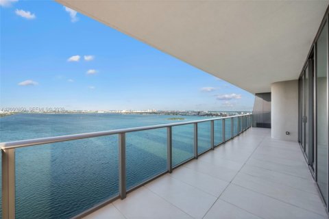 Copropriété à vendre à Miami, Floride: 3 chambres, 151.8 m2 № 2066237 - photo 28