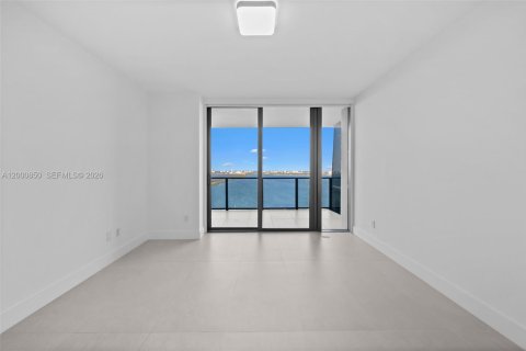 Copropriété à vendre à Miami, Floride: 3 chambres, 151.8 m2 № 2066237 - photo 10