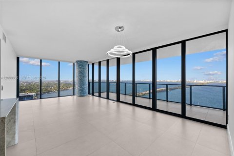 Copropriété à vendre à Miami, Floride: 3 chambres, 151.8 m2 № 2066237 - photo 13