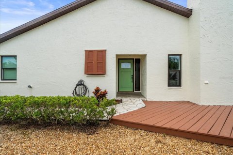 House in Tampa, Florida 3 bedrooms, 148.27 sq.m. № 1904080 - photo 6