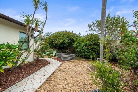House in Tampa, Florida 3 bedrooms, 148.27 sq.m. № 1904080 - photo 7