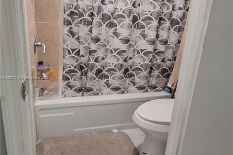 Copropriété à louer à Lauderhill, Floride: 1 chambre, 92.9 m2 № 1823643 - photo 18
