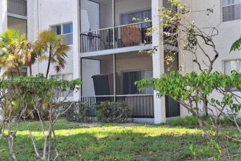 Copropriété à louer à Lauderhill, Floride: 1 chambre, 92.9 m2 № 1823643 - photo 28