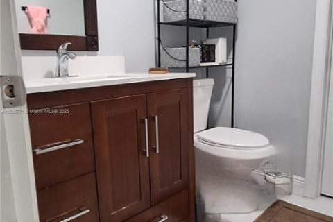Copropriété à louer à Lauderhill, Floride: 1 chambre, 92.9 m2 № 1823643 - photo 13