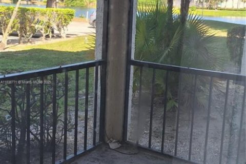 Copropriété à louer à Lauderhill, Floride: 1 chambre, 92.9 m2 № 1823643 - photo 26