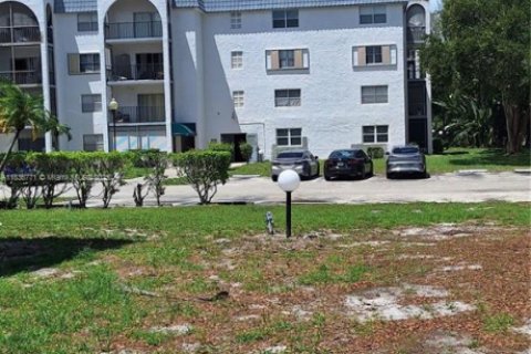 Copropriété à louer à Lauderhill, Floride: 1 chambre, 92.9 m2 № 1823643 - photo 29