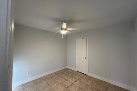 Appartement à louer à Hollywood, Floride: 1 chambre, 51.56 m2 № 2084027 - photo 3