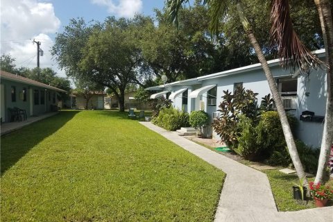 Appartement à louer à Hollywood, Floride: 1 chambre, 51.56 m2 № 2084027 - photo 4