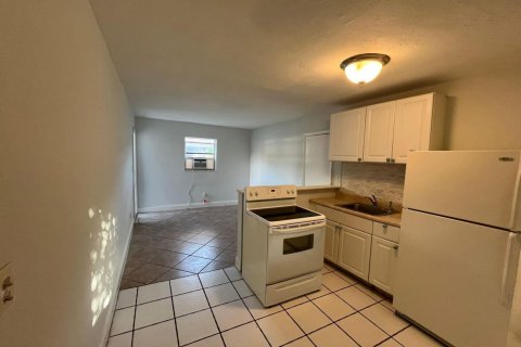 Appartement à louer à Hollywood, Floride: 1 chambre, 51.56 m2 № 2084027 - photo 7
