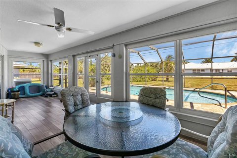 Casa en venta en Port Charlotte, Florida, 3 dormitorios, 127.55 m2 № 1913179 - foto 25