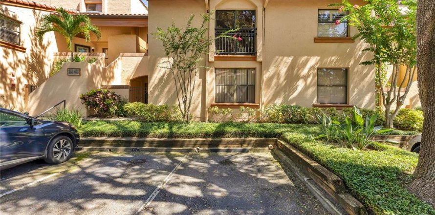 Condo in Orlando, Florida, 2 bedrooms  № 1843971