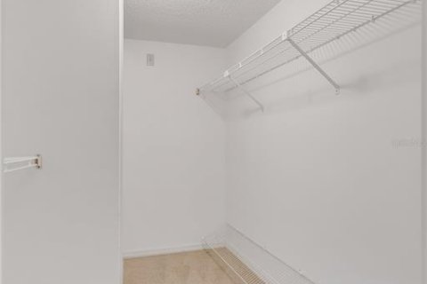 Condo in Orlando, Florida, 2 bedrooms  № 1843971 - photo 15