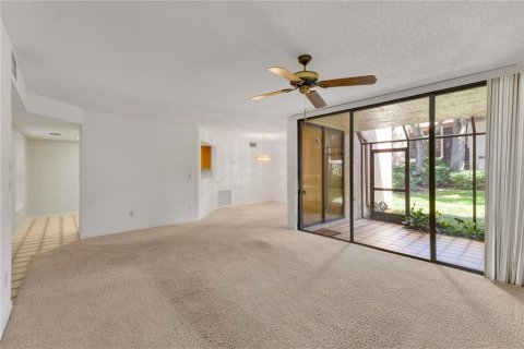 Condo in Orlando, Florida, 2 bedrooms  № 1843971 - photo 5
