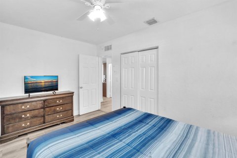Villa ou maison à vendre à Fort Lauderdale, Floride: 3 chambres, 114.46 m2 № 2146378 - photo 19