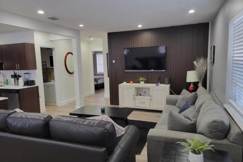 Villa ou maison à vendre à Fort Lauderdale, Floride: 3 chambres, 114.46 m2 № 2146378 - photo 6