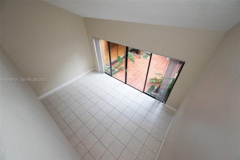 Touwnhouse à louer à Miami, Floride: 3 chambres, 147.9 m2 № 1998263 - photo 30