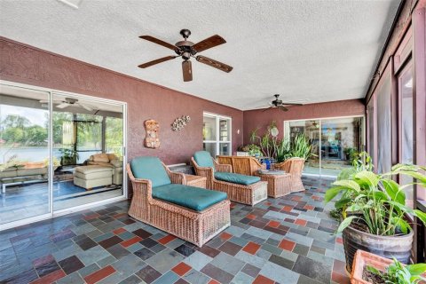House in Orlando, Florida 4 bedrooms, 241.27 sq.m. № 1661728 - photo 22