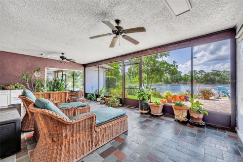 House in Orlando, Florida 4 bedrooms, 241.27 sq.m. № 1661728 - photo 21