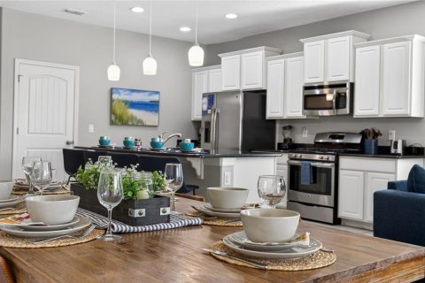 Townhouse in Davenport, Florida 5 bedrooms, 228.54 sq.m. № 2097466 - photo 13