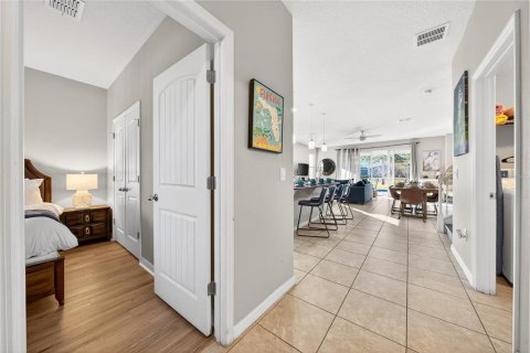 Townhouse in Davenport, Florida 5 bedrooms, 228.54 sq.m. № 2097466 - photo 3
