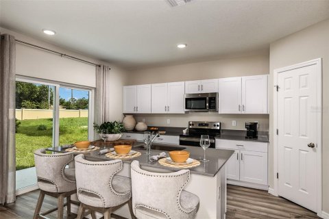 Villa ou maison à vendre à Davenport, Floride: 5 chambres, 229.47 m2 № 1870524 - photo 4