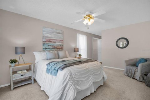 Villa ou maison à vendre à Palm Harbor, Floride: 4 chambres, 219.99 m2 № 1586656 - photo 12