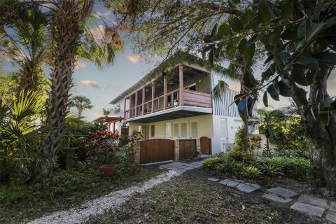 House in New Smyrna Beach, Florida 2 bedrooms, 195 sq.m. № 1719211 - photo 4