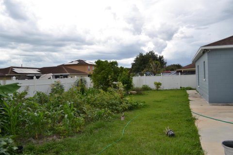 House in Kissimmee, Florida 4 bedrooms, 162.02 sq.m. № 2270605 - photo 10