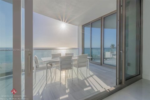 Copropriété à vendre à Sunny Isles Beach, Floride: 4 chambres, 407.38 m2 № 2038861 - photo 11