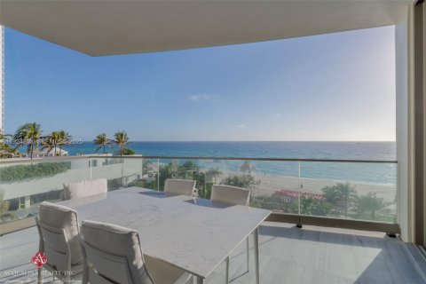 Copropriété à vendre à Sunny Isles Beach, Floride: 4 chambres, 407.38 m2 № 2038861 - photo 10