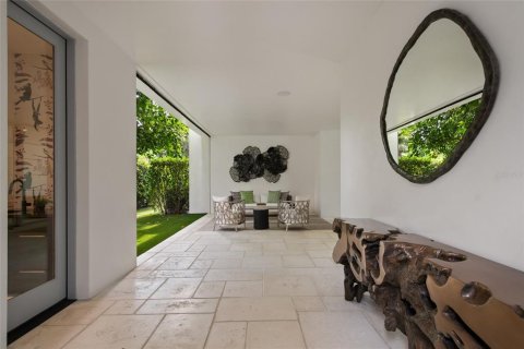 House in Winter Park, Florida 4 bedrooms, 388.42 sq.m. № 1917369 - photo 5