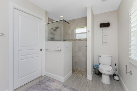 House in Port Charlotte, Florida 3 bedrooms, 149.57 sq.m. № 1566610 - photo 13