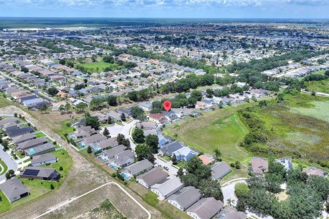 House in Davenport, Florida 5 bedrooms, 234.67 sq.m. № 1873009 - photo 9